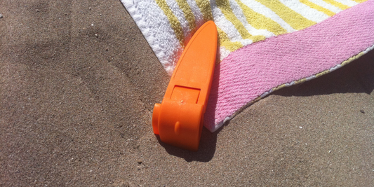 April 2023 Simply stop that beach towel blowing away!