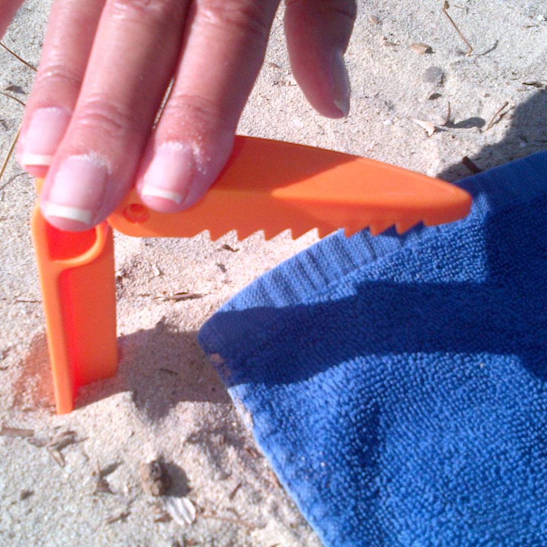 The Beach Towel Clip (ORANGE)